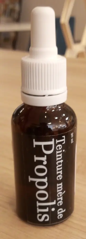 Teinture mère de notre propolis du rucher du djé