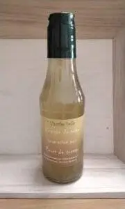 Vinaigre de cidre aromatisé aux fleurs de sureau