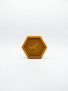 Savon alvéole au miel 100g — Savon végétal en forme de rayon | Le Rucher du Djé